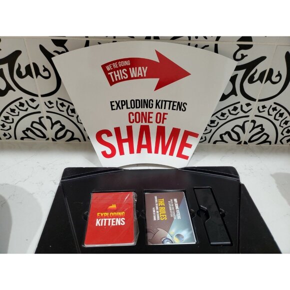 Imploding Kittens This Is The First Expansion of Exploding Kittens Card Game - Picture 3 of 3